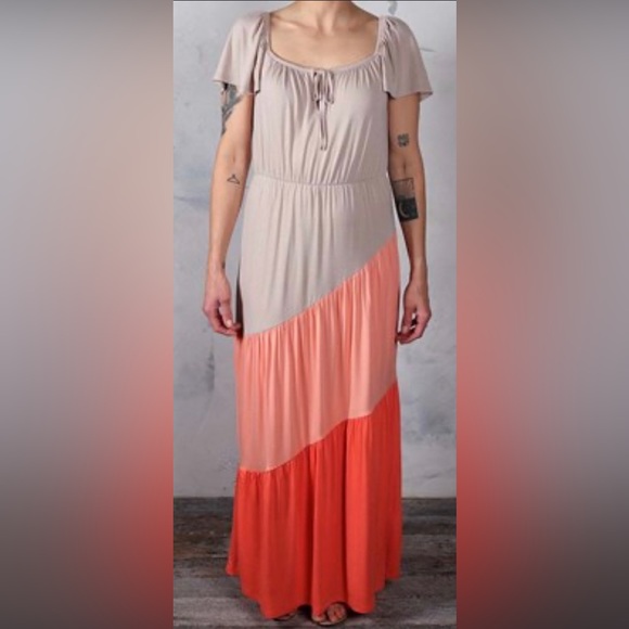 NWOT Cloth & portrait tri color flutter dress - Picture 1 of 2